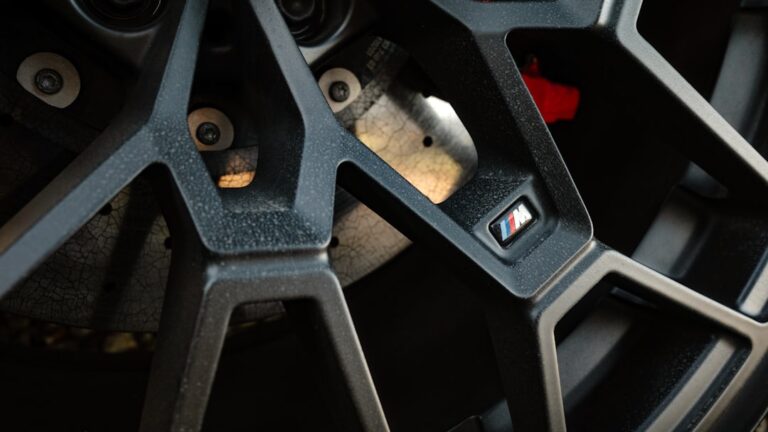 Photo Automatic braking systems